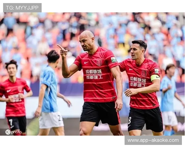 成都1-1新鹏城，安永佳闪击，费利佩建功